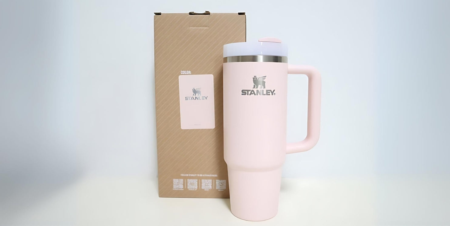 Stanley 吸管杯 887ml Bloom Pink 的實物開箱及真實評測