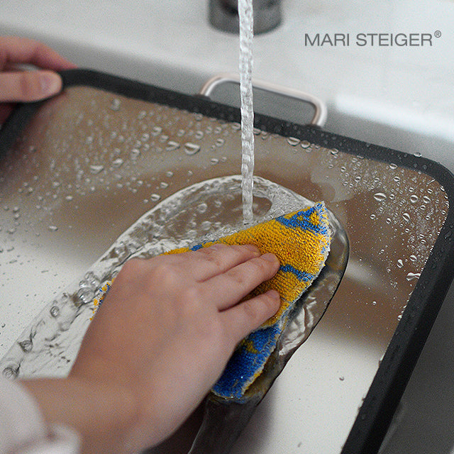 Mari Steiger 雙面不鏽鋼砧板 防滑抗菌 29x39cm