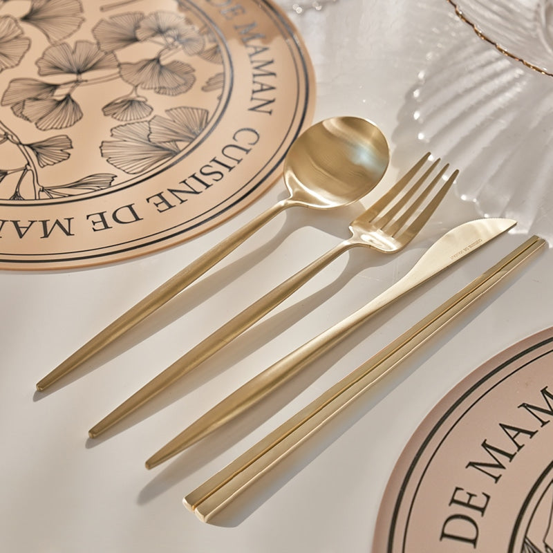 Cuisine de Maman 經典餐具組 (8件組含刀叉，4人適用)