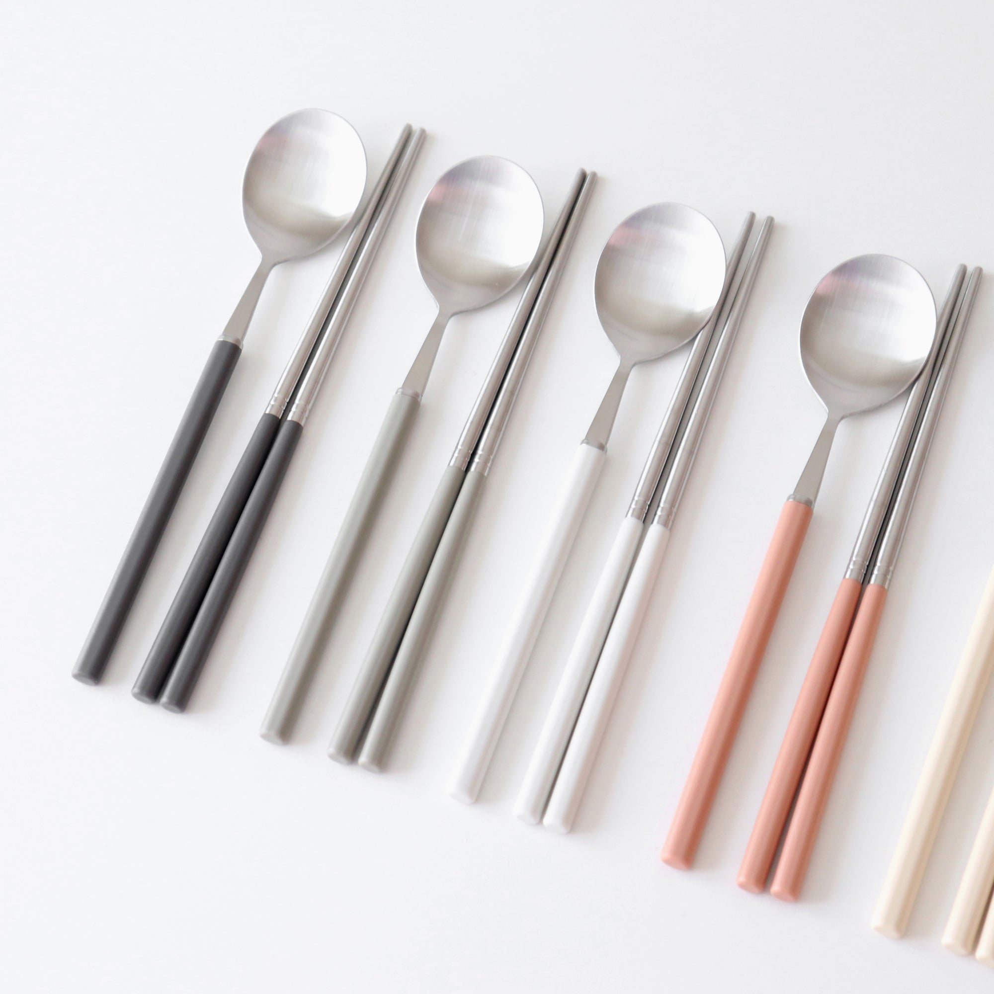 1+1 韓國製造 KAMOME KITCHEN 莫蘭迪色 不鏽鋼餐具組｜筷子+湯匙｜7色