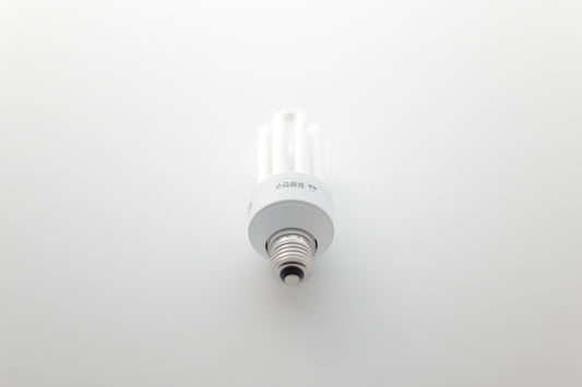 ILKW 燈泡 30W E26 三管節能電球色暖白