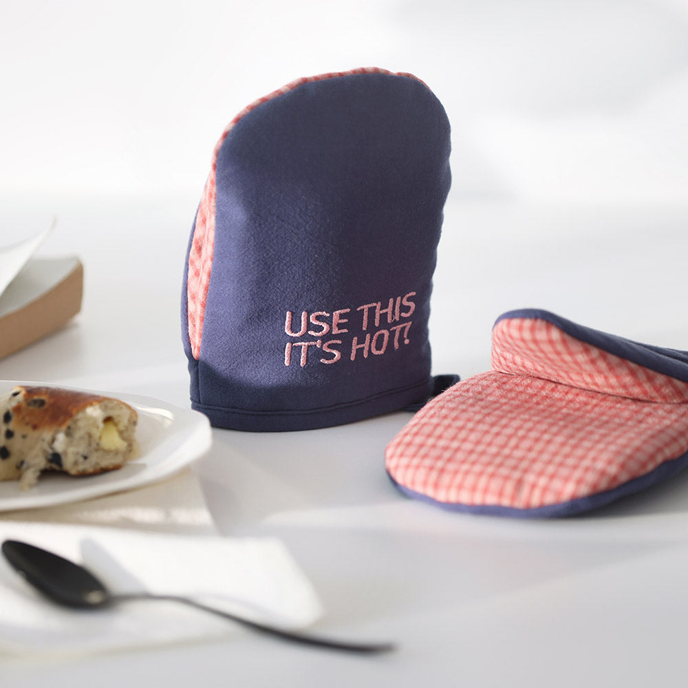 韓國製 BELLELIFE 格紋拼色刺繡烤箱手套