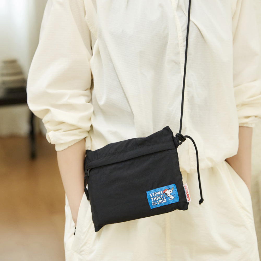 Snoopy Peanuts Weekend Side Bag 輕便斜背小包